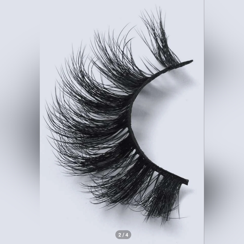 Lashes - Picture 2 of 2